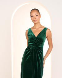 Elsie Sleeveless Velvet Gown